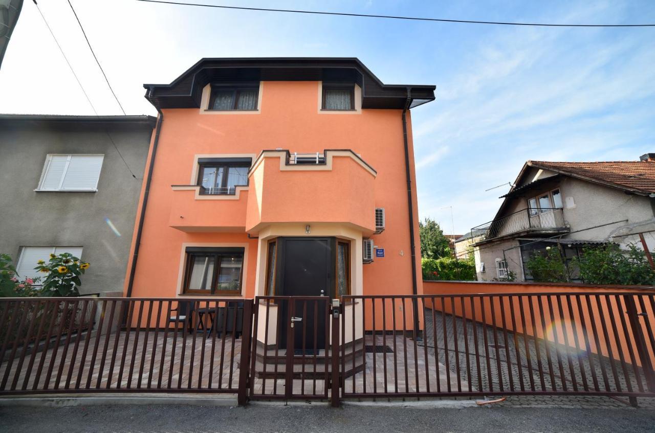 Apartment Ana Zagabria Esterno foto